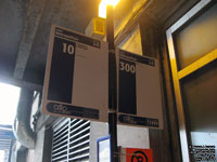 Panneau d'arr�t d'autobus CIT Vall�e du Richelieu and Limocar Autoroute 10 service stop sign