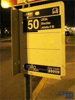 Panneau d'arr�t d'autobus CRT Lanaudi�re bus stop sign