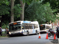 Soci�t� de transport de Trois-Rivieres - STTR 1202 - 2012 Novabus LFS