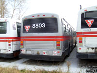 Soci�t� de transport de Trois-Rivieres - STTR 8803 - 1987 MCI Classic (nee STL 5803)