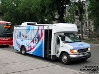 Tours du Vieux-Qu�bec 12 - 2008 Ford Girardin G5