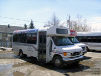 Tours du Vieux-Qu�bec 28 - 2005 Ford Girardin Futura