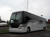 Tours du Vieux-Qu�bec 50 - 2000 Prevost H3-45