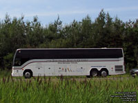 Tours du Vieux-Qu�bec 51 - 2001 Prevost H3-45