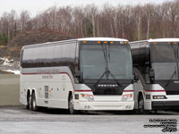 Tours du Vieux-Qu�bec 51 - 2001 Prevost H3-45