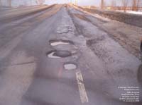 Nids de poule sur le boulevard Ste-Anne, Beauport, Qu�bec,QC