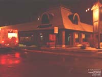 Ancien restaurant St-Hubert ferm� depuis plusieurs ann�es. Rue King, Centre-ville de Sherbrooke,QC
