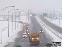 Minist�re des Transports du Qu�bec snowplow